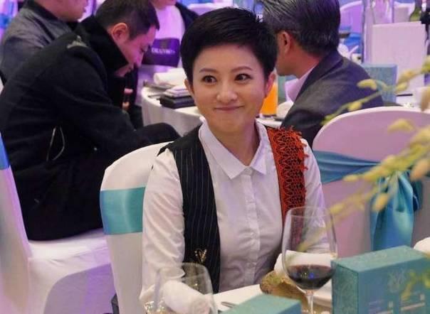 北大清华毕业的7大明星, 她身价超500亿, 只有他混的最惨！