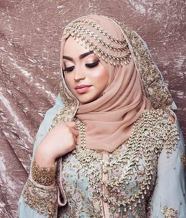 美得令人震撼 | 当穆斯林新娘戴上头巾后