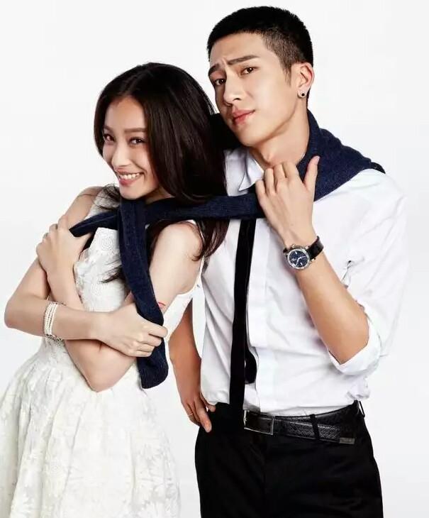 井柏然结婚照 新浪网