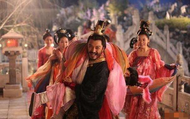 古代皇帝死后,新皇帝如何对待后宫3000小妈?