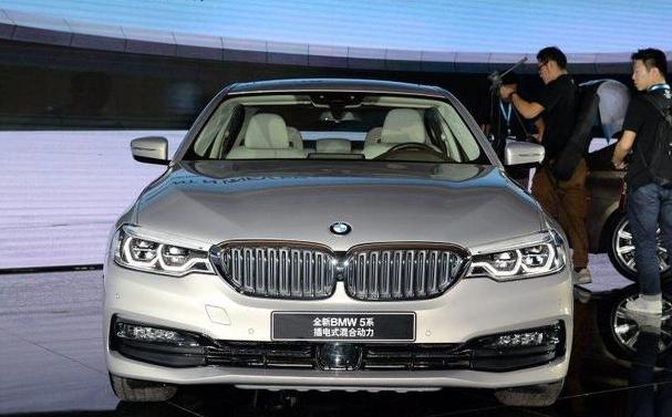 华晨宝马新530Le混动1月上市,油耗1.9L,领跑新能源!
