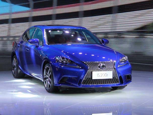 狼来了 雷克萨斯is 200t f sport 宝马3系奔驰c级危险了!