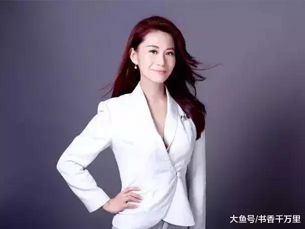 央视美女解说员: 用古诗词传递中国美!