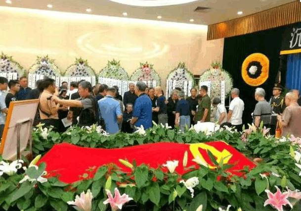 开国中将去世, 遗体为何一直被冰封12年, 迟迟不能火化下葬?