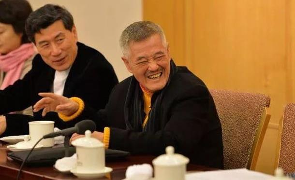 明星政协委员大变动:赵本山黄宏等落选,刘强东