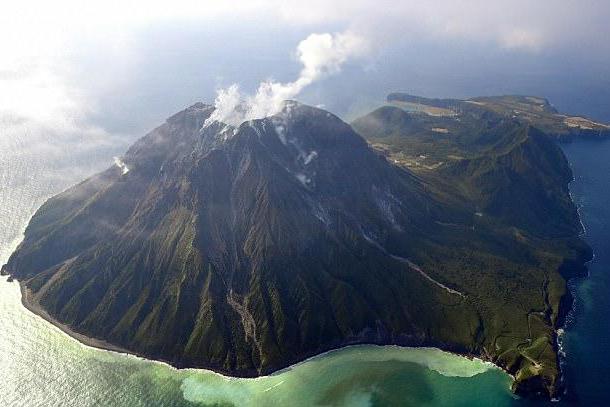 日本海底藏巨型超级火山,岩浆蠢蠢欲动!专家:能