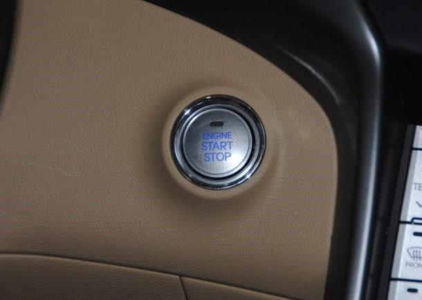 汽车遥控钥匙没电了怎么办?别着急,老司机教你