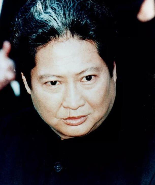 成龙为何怕洪金宝?向华强因为他不敢逼成龙拍