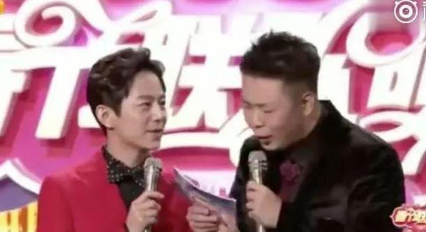 何炅三句话救场, 也不及董卿的“金色三分钟”, 她的救场堪称完美