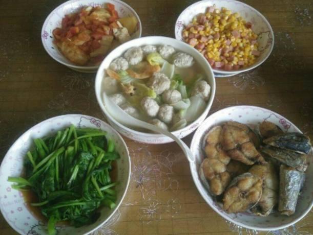 5个家庭晚餐摆在你面前,由你来选择吃,你会选择去哪家