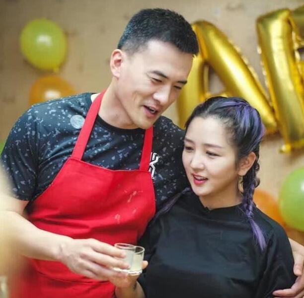 赫子铭声明:控诉自己"被离婚 曝何洁致他人婚姻破裂