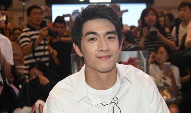 王丽坤姐弟恋男友被曝光?网友:没想到真是他,太般配了