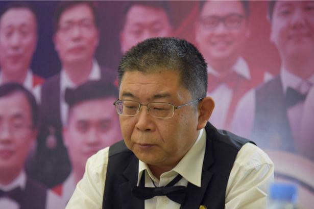 象棋特级大师李来群为什么挂棋而从商？