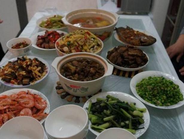 5个家庭晚餐摆在你面前,由你来选择吃,你会选择去哪家