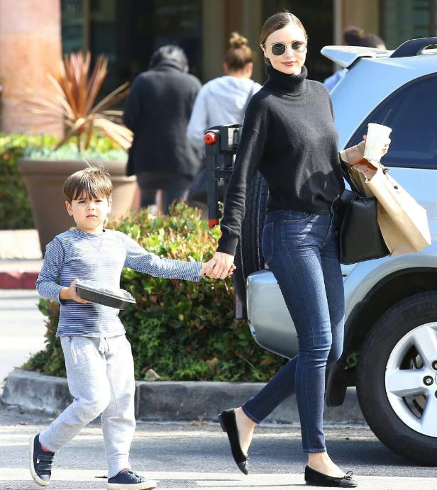 贝克汉姆家的小七变成了胖七，米兰达儿子也成了胖墩