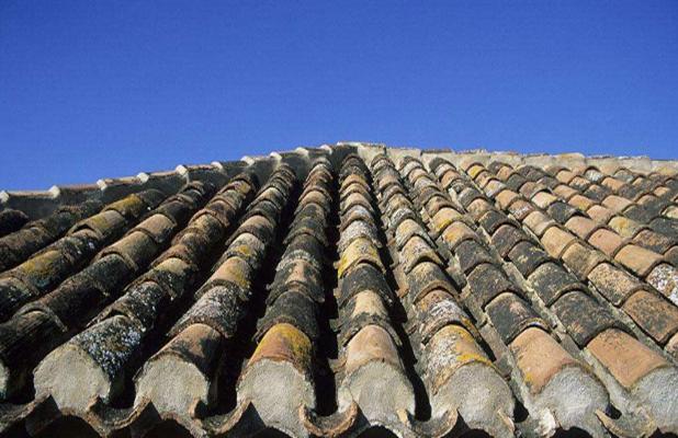 自建房别再用这种瓦片了,听老泥瓦工分析完,后