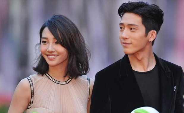 白百何的透视裙被风吹开,眼尖的网友发现亮点