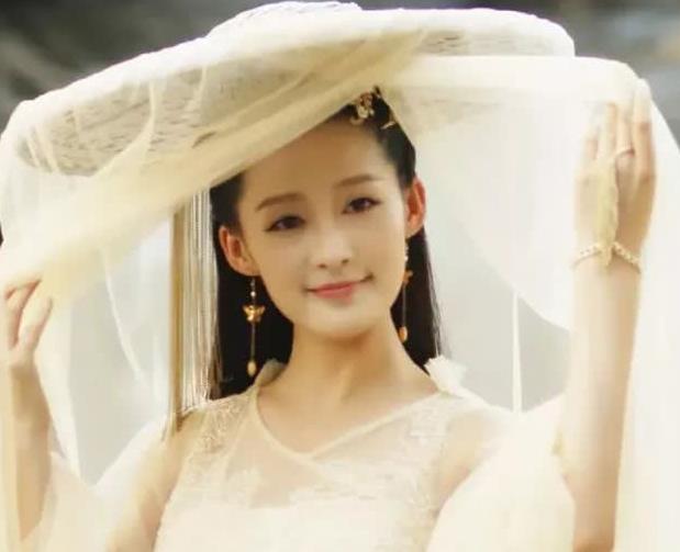 古装剧中女子戴斗笠:杨幂青涩,李沁灵动,最后一位美得让人窒息