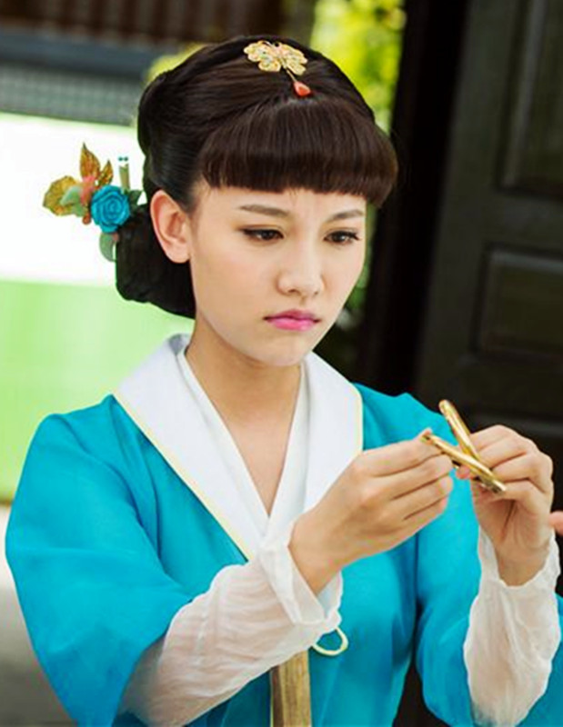 《活佛济公》系列美女如云,陈紫函江祖平,谁让美女赤脚开车.图片