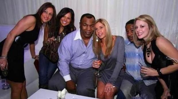 ���꣡ȭ��̩ɭ����ô�ܹ�4������ģ�������߼�¼1��24Ů