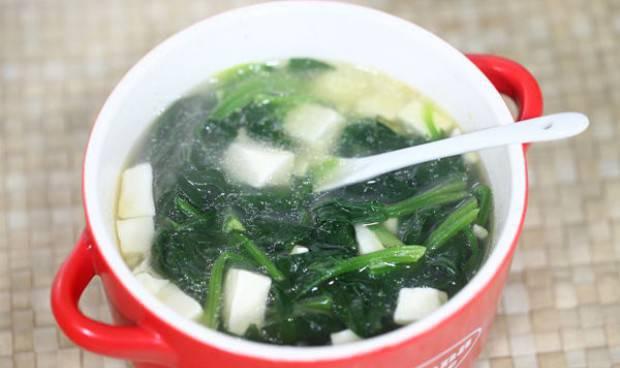 菠菜豆腐汤的家常做法 即好喝又营养