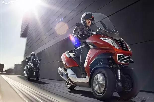 邻居买了一辆摩托车,竟说比我的丰田还贵20万