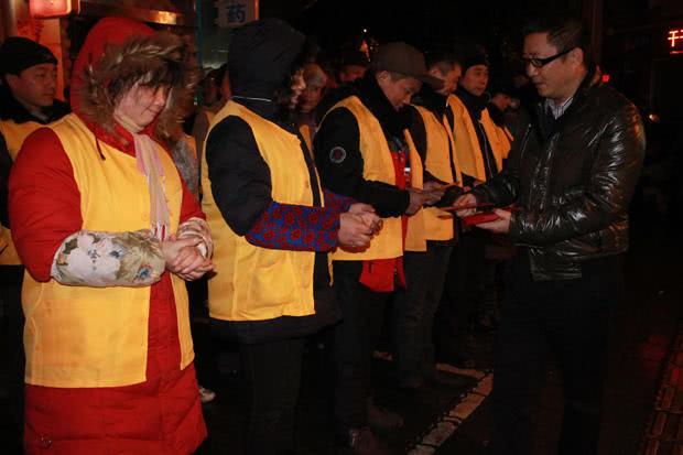 工资福利大曝光!京东快递员,一个月到底能挣多