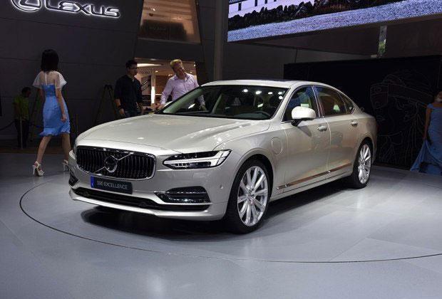 沃尔沃S90 T8：今晚与宝马5系决战秋名山 让它两个座位