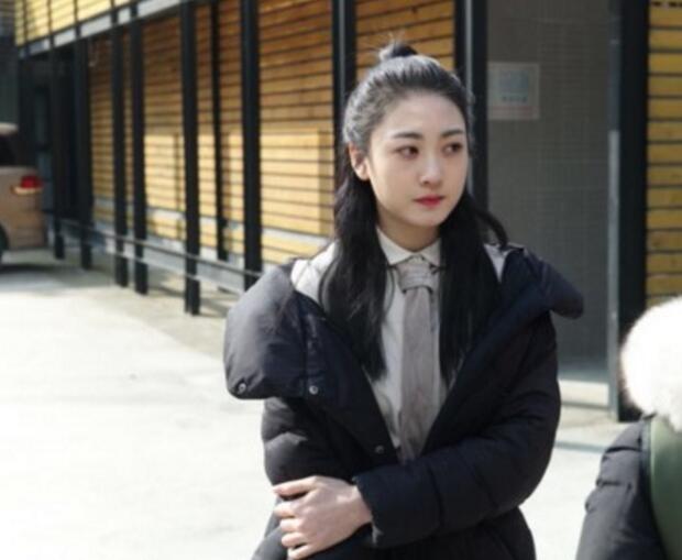 上戏艺考今天开始，校方规定素颜，我却发现80%的女生都化了妆