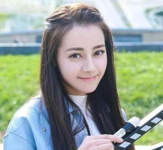 盘点发际线最美的女星,林心如第四,热巴第三,第一明当