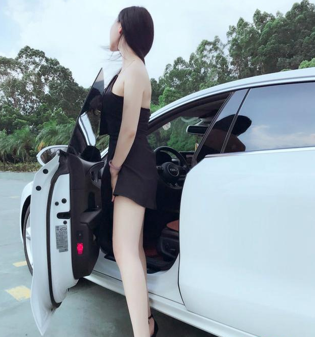 入手低配版奥迪A7,动力要求不高,副驾驶经常换人
