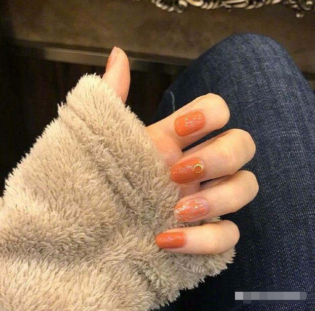 指甲短小, 过年应该做什么美甲?