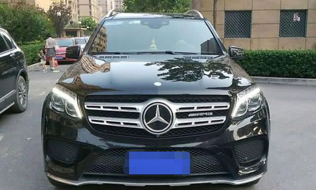富商花205万元买辆奔驰GLS500AMG，开了两月后车主无奈请了司机