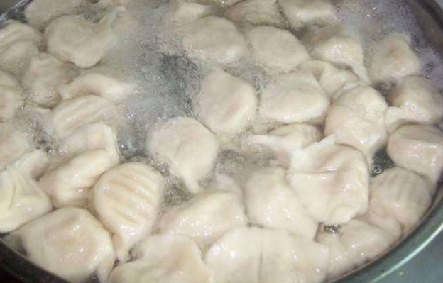 正确煮饺子的方法，很多小伙伴都做错啦
