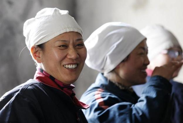 2018两会延迟退休政策出台，首先从女性开始！反对也没有用