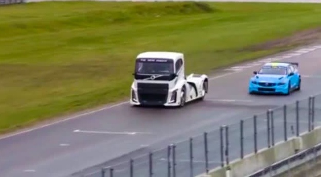 沃尔沃内斗！卡车PK S60赛车