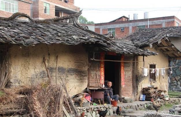 明年起,农村这4类违章建筑不用拆了,还帮3类人