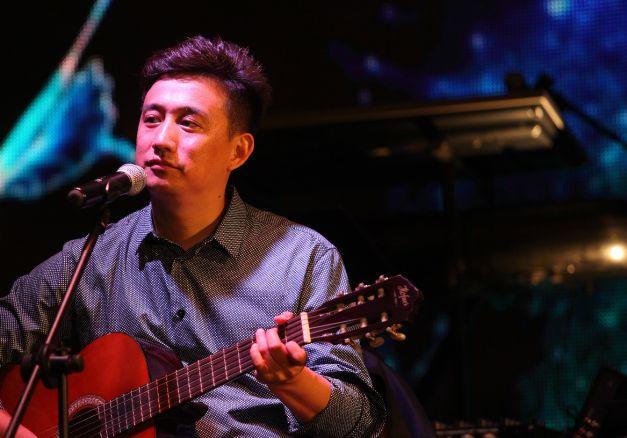 他才46岁,谢娜曾被他骂哭,邓超见他害怕,黄渤对