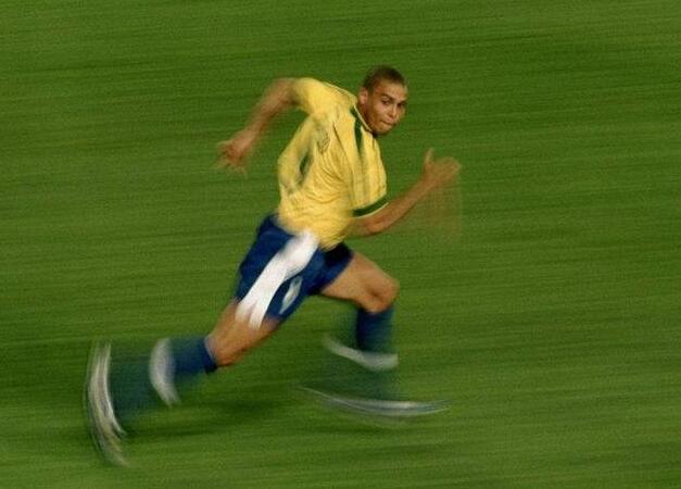 身体素质最恐怖运动员!一位是足球后位的噩梦