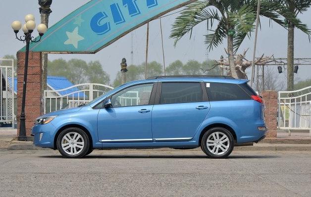 这好车8万就能买,轴距2米8,悬浮车顶+CVT,买宝骏还是它