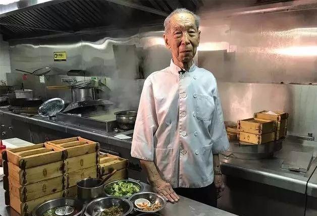 93岁粤点泰斗上《舌尖3》, 几代吃货看哭: 这才