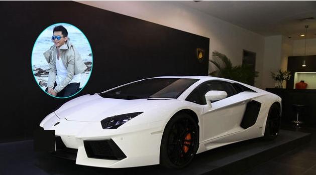 李晨 兰博基尼aentador lp700-4 李晨也是一个跑车爱好者,自己经营者