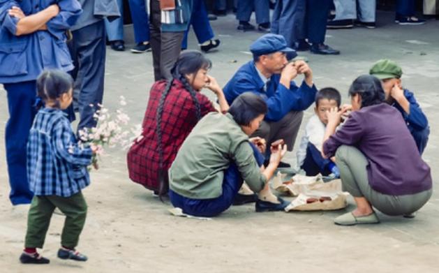 外国人拍摄的1978年中国真实老照片:40年前的