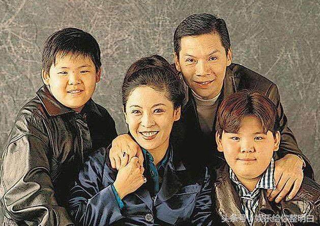 健身改变人生,向华强两个儿子向佐向佑就是一