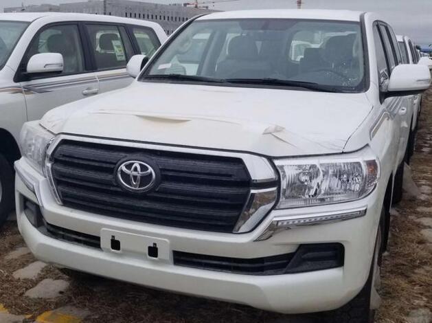 18款中东丰田陆地巡洋舰酷路泽4000报价