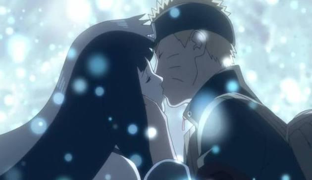 火影忍者：鸣人艳福不浅，纲手吻他额头，小樱做人工呼吸