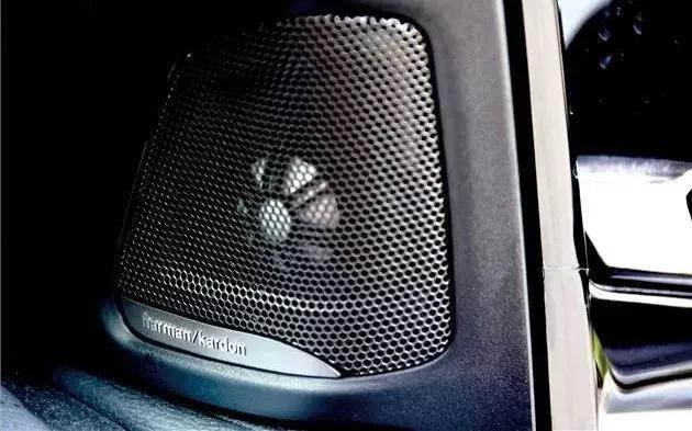 2017款宝马X6 M运动豪华型轿跑SUV动力配置详解