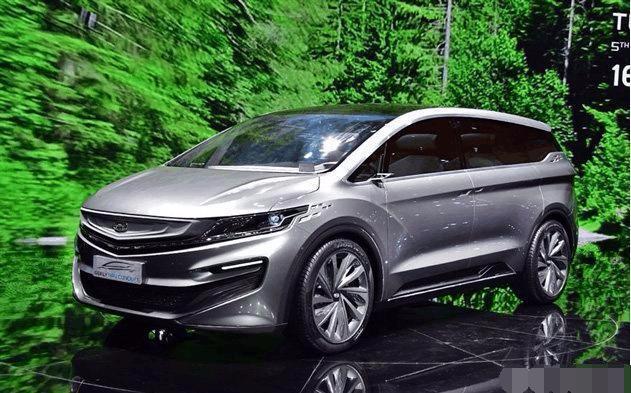 为什么这款丰田MPV,可要比那些小SUV强上太多了