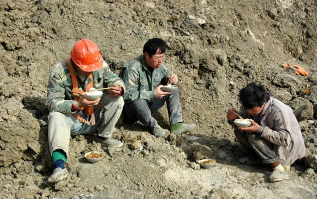 ä¸€ç»„å†œæ°‘å·￥è12åœ°åƒé￥-å›¾ï¼Œç￠—é‡Œçœ‹ä¸è§è‚‰ï¼Œåaæ±‚èƒ½åƒé￥±