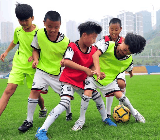 中国踢球要花多少钱? 答案吓坏日本家长